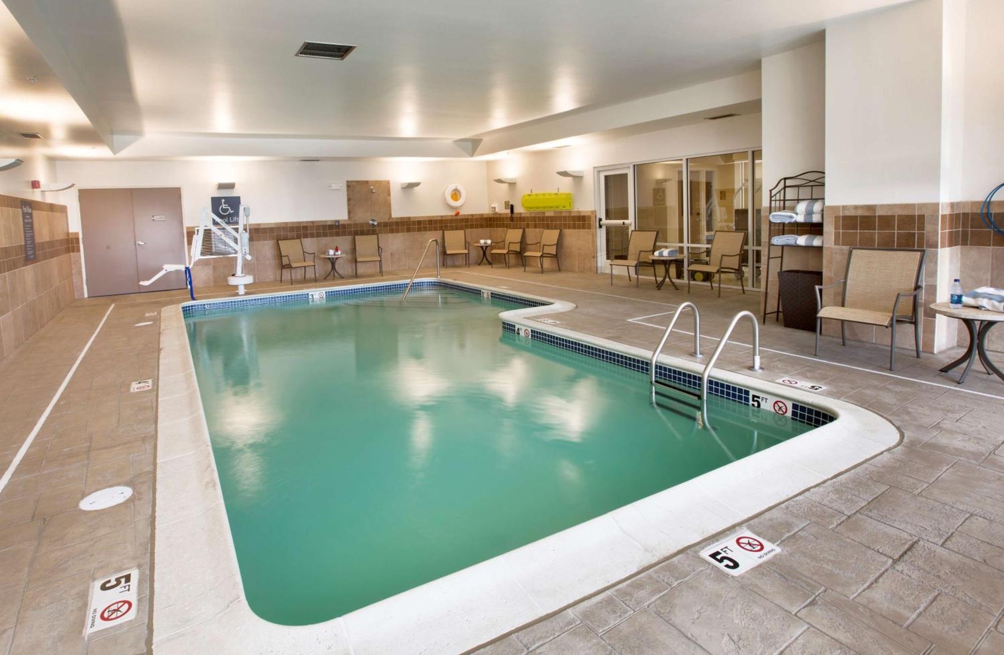 Homewood Suites By Hilton Newport-Middletown Exterior foto