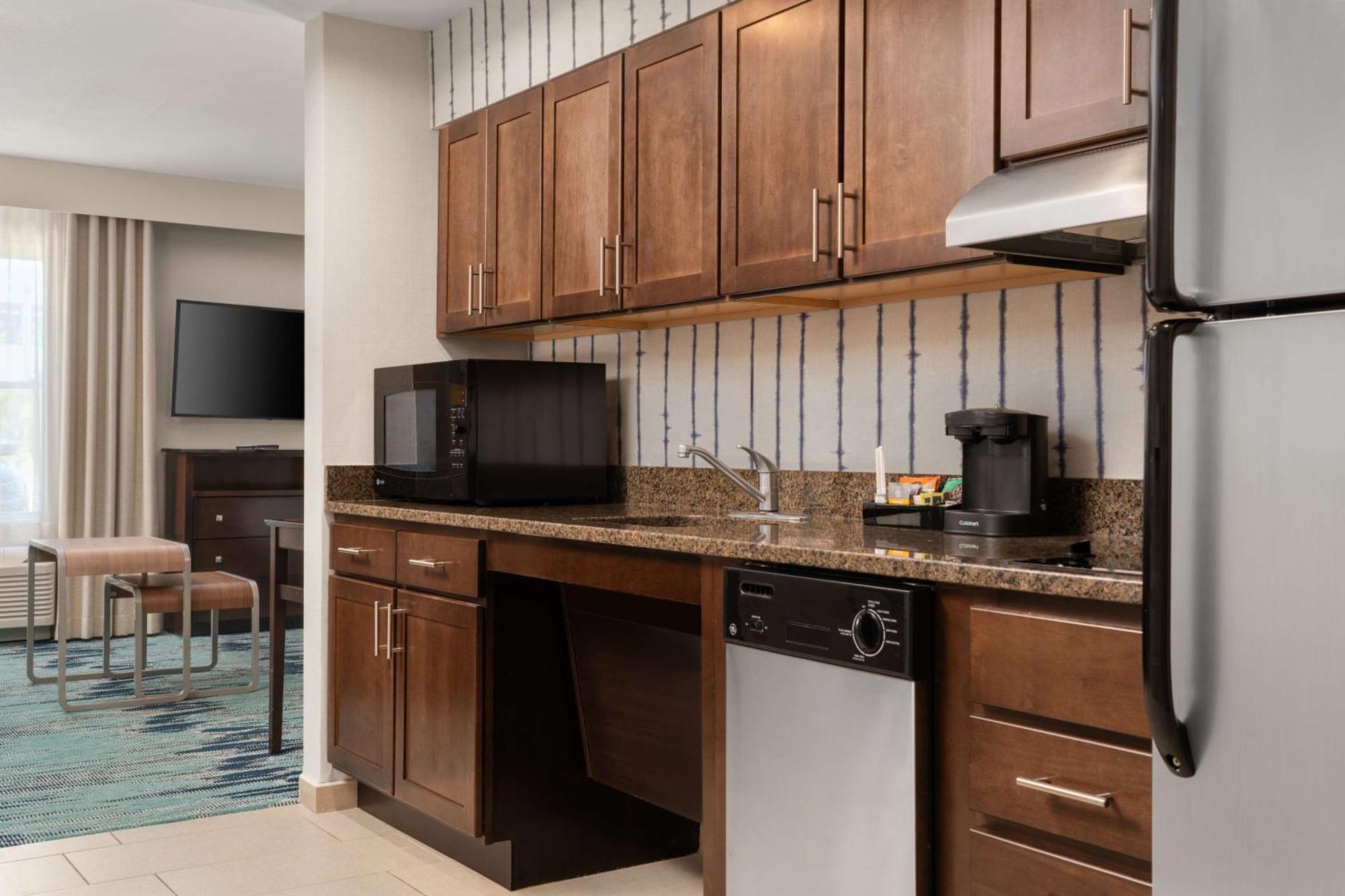 Homewood Suites By Hilton Newport-Middletown Exterior foto